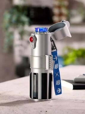 LIGHTSABER Light-Up and Sound Water Bottle – Star Wars